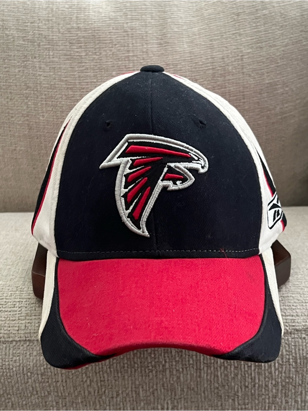 Vintage Reebok Atlanta Falcons Flex Hat Y2K